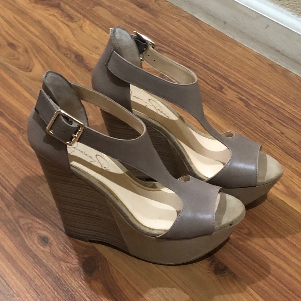 Jessica Simpson Wedges
